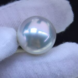 venus silver necklace